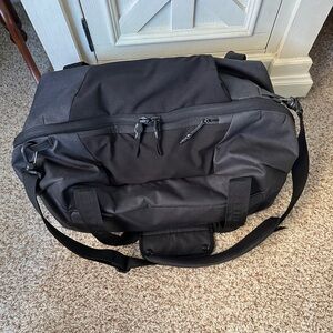 Thule Axion Duffel 35L
